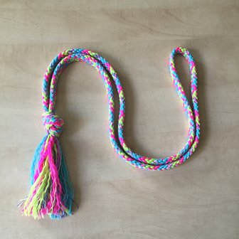 Neckrope met knoop