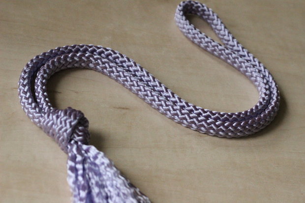 Neckrope met knoop